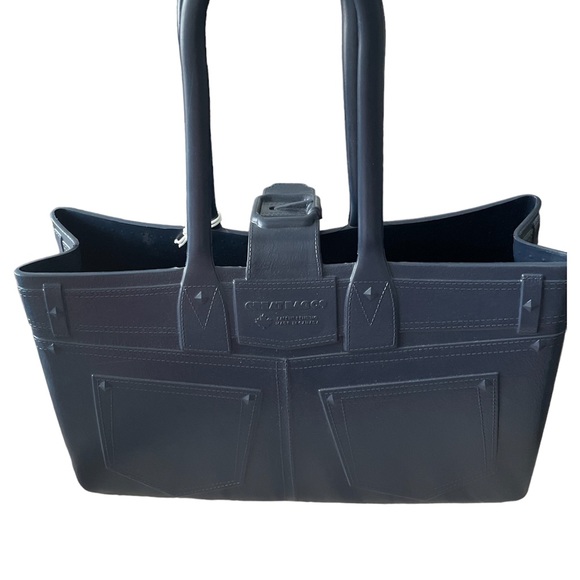 Great Bag and Co. Tote made exclusively for Macy’s (Robert Verdi Project) - Picture 7 of 8